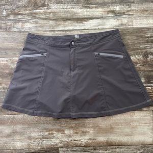Title Nine Womens size 12 Skort Skirt with Built in Shorts Athleisure in Gray
